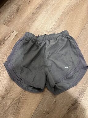 Nike Women's Dark Gray Athletic Running Shorts